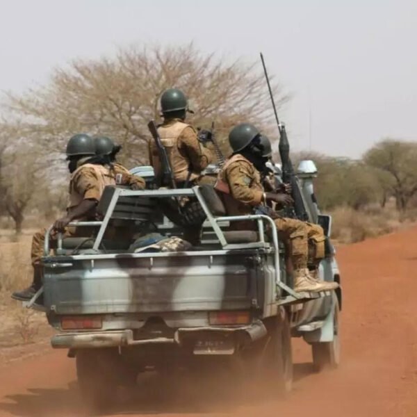 Las juntas militares de Burkina Faso y Nígerse retiran de la organización antiyihadista G5 Sahel y firman una nueva alianza con Malí