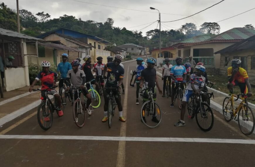 Cristóbal Bengono Owono, gana por vez consecutiva el campeonato distrital de Ciclismo en su tercera edición