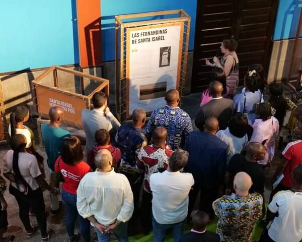 Inauguración de la exposición “Africanas en Europa” en el Centro Cultural de España en Bata