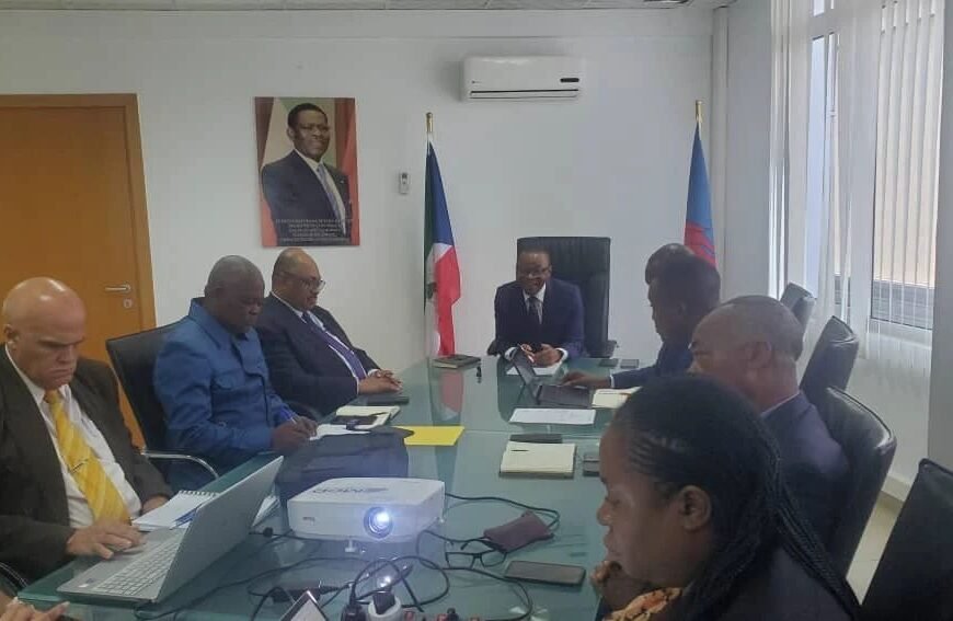 Lanzamiento del programa «Diplomados Médicos» entre Guinea Ecuatorial y la Brigada Médica Cubana para mejorar la formación sanitaria