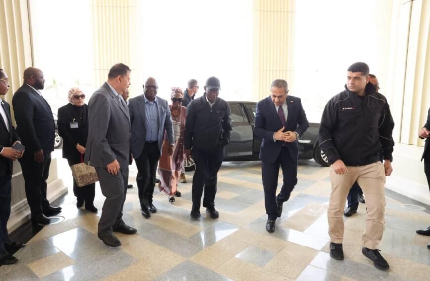 La pareja presidencial visita la nueva ciudad administrativa de El Cairo y su futuro museo de la capital